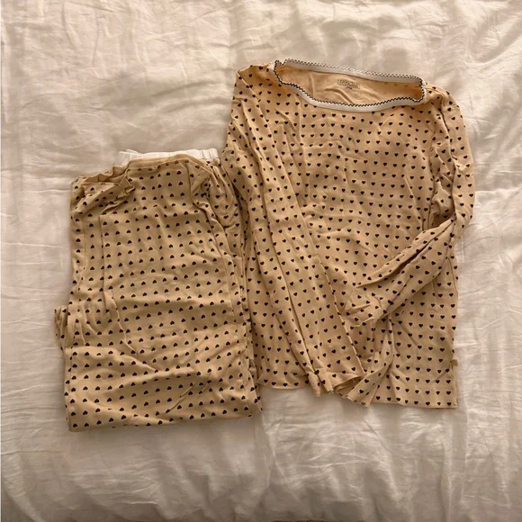 Cozyland by Morgan Lane - Ellie PJ Set Latte Hearts - Picture 4 of 6